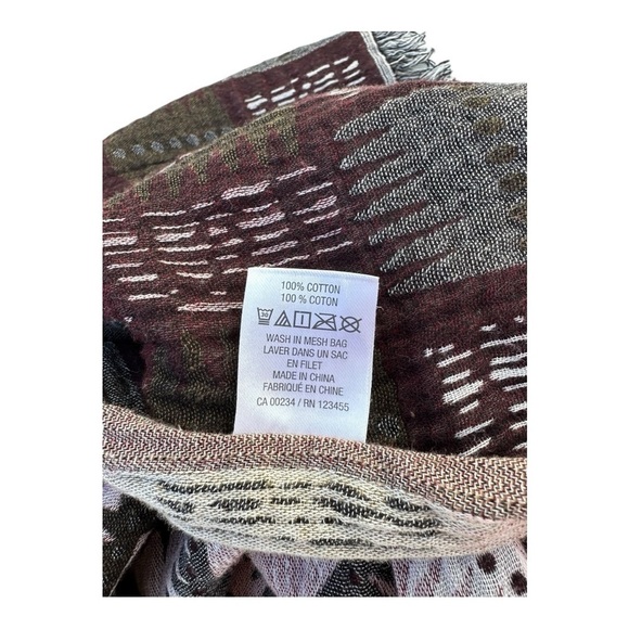 Etereo Rectangle & Multifunctional Geometric Scarf Fringe Trim - Picture 6 of 10